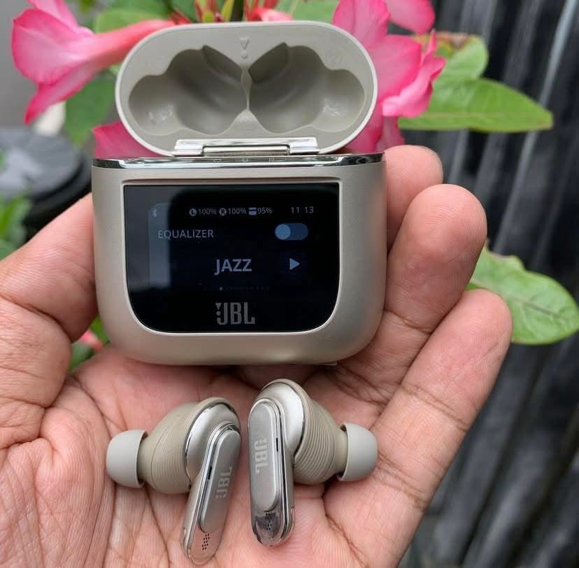 JBL Tour Pro 2 – L'innovation audio ultime au creux de l’oreille